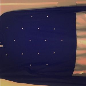 Sweater blouse with pearls